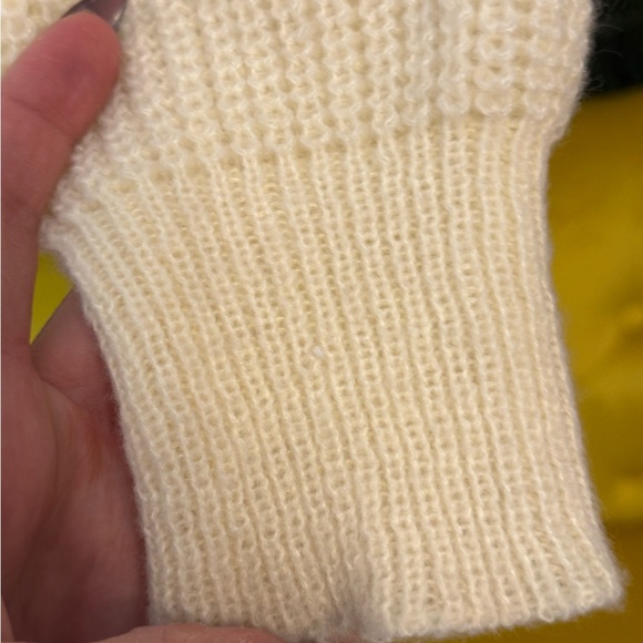 BiBi Fall Delicate‎ Cream Sweater with Flowers Size S but oversized NWOT - Picture 12 of 14